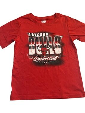 Chicago Bulls Youth XS 4/5 Red Graphic T-Shirt NBA Basketball NWT Boys Tee